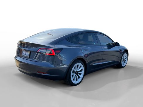 Used 2023 Tesla Model 3 Standard Range RWD image 5