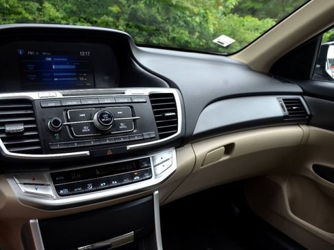Used 2014 Honda Accord LX image 14