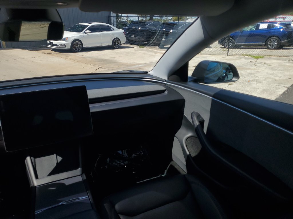 Used 2025 Tesla Model 3 Long Range RWD image 23