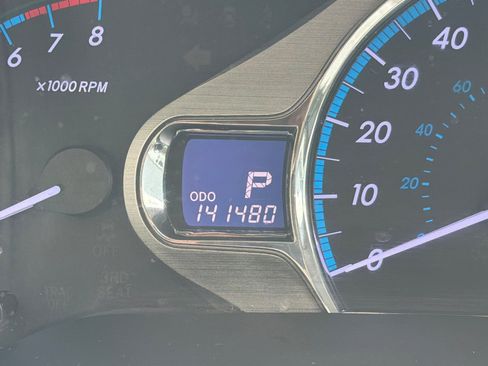 Used 2013 Toyota Sienna XLE AWD/4WD image 25