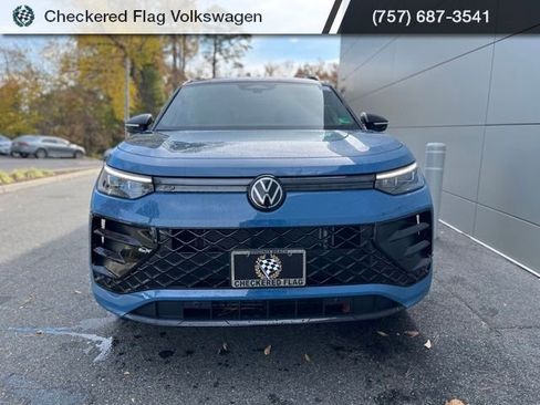 New 2026 Volkswagen Tiguan SE R-Line image 13