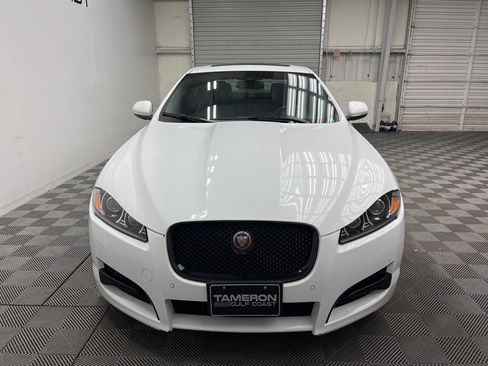 Used 2015 Jaguar XF Sport image 4