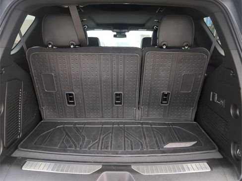 Certified 2024 Chevrolet Tahoe Z71 w/ Luxury Package image 26