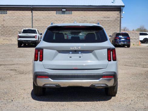 New 2026 Kia Sorento S w/ S Panoramic Sunroof Package FWD image 11