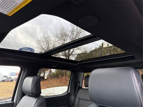 New 2025 Ford F150 Lariat w/ Equipment Group 502A High image 28