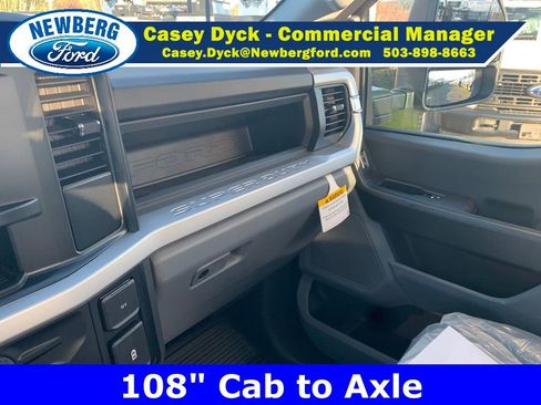 New 2024 Ford F550 4x4 Regular Cab Super Duty image 15