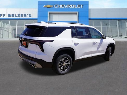 New 2026 Chevrolet Traverse LT w/ Driver Confidence Package image 3