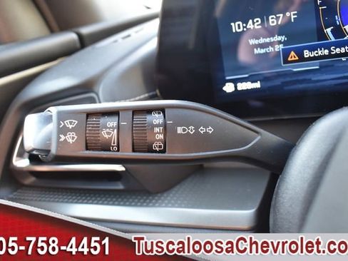 Used 2025 Chevrolet Traverse LT w/ Driver Confidence Package image 32