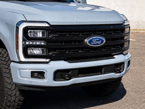 Used 2024 Ford F250 Lariat w/ Lariat Ultimate Package AWD/4WD image 11