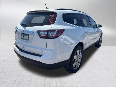 Used 2017 Chevrolet Traverse LT w/ Style and Technology Package AWD/4WD image 4