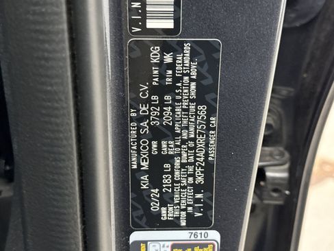 Used 2024 Kia Forte LXS w/ LXS Technology Package FWD image 12
