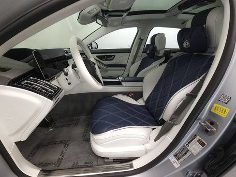 Used 2024 Mercedes-Benz Maybach S 680 4MATIC image 8