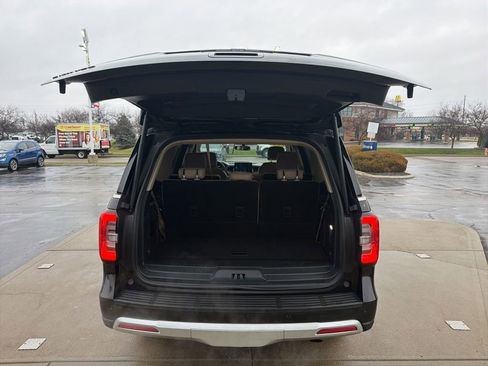 Used 2024 Ford Expedition Limited image 40