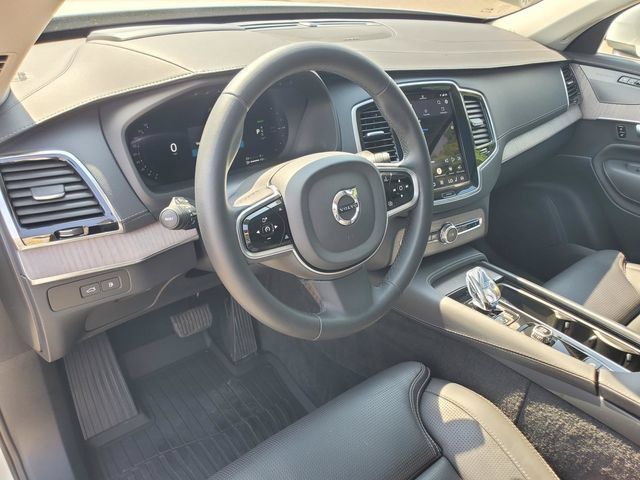 Used 2024 Volvo XC90 T8 Ultimate AWD/4WD image 17