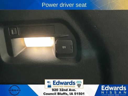Used 2021 Ford Explorer XLT w/ Equipment Group 202A AWD/4WD image 12