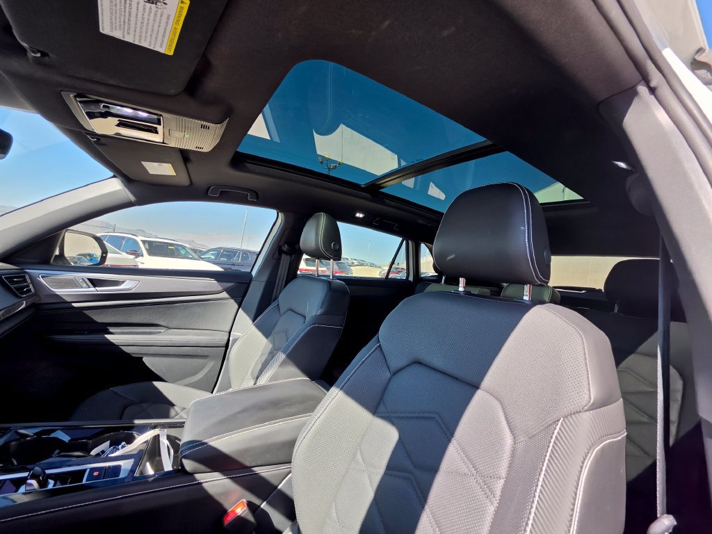 Used 2024 Volkswagen Atlas Cross Sport SE w/ Panoramic Sunroof Package FWD image 13