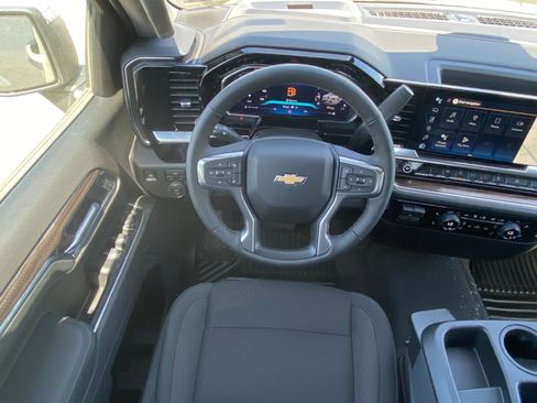 New 2026 Chevrolet Silverado 1500 LT AWD/4WD image 8