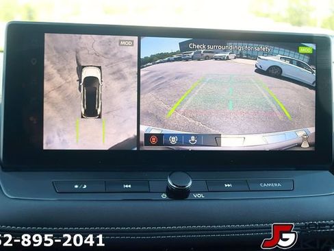 Used 2025 Nissan Rogue Platinum w/ Platinum Premium Package FWD image 28