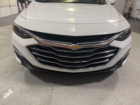 Used 2024 Chevrolet Malibu LT image 14