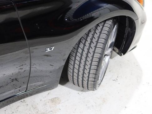 Used 2015 INFINITI Q70 3.7 w/ Sport Package RWD image 43