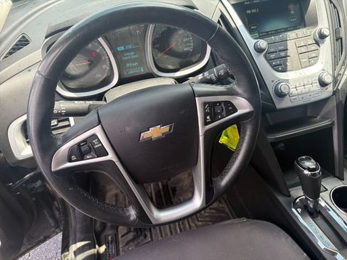 Used 2017 Chevrolet Equinox LT w/ Convenience Package AWD/4WD image 10