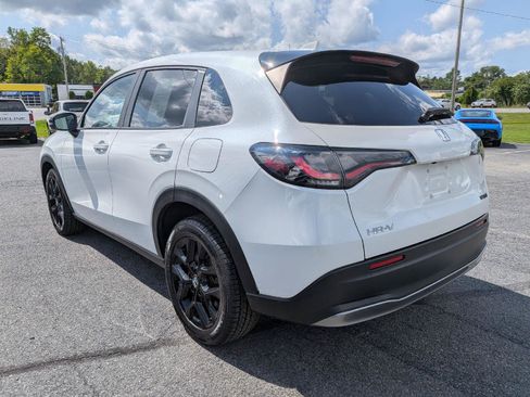 Certified 2024 Honda HR-V Sport image 8