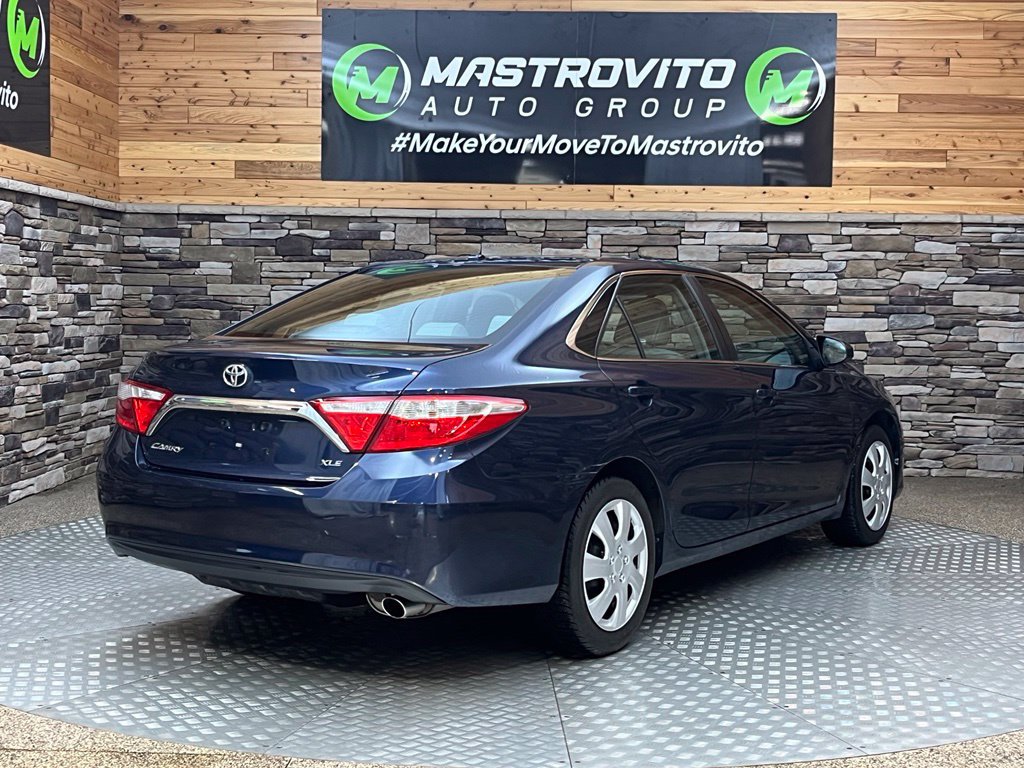 Used 2016 Toyota Camry XLE w/ Moonroof Package FWD image 9