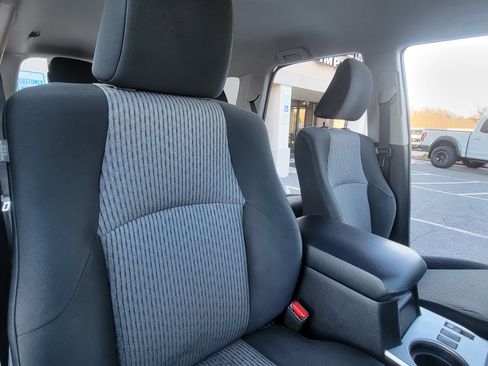 Used 2018 Toyota 4Runner SR5 image 52