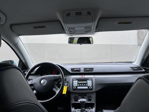 Used 2008 Volkswagen Passat 2.0T image 11