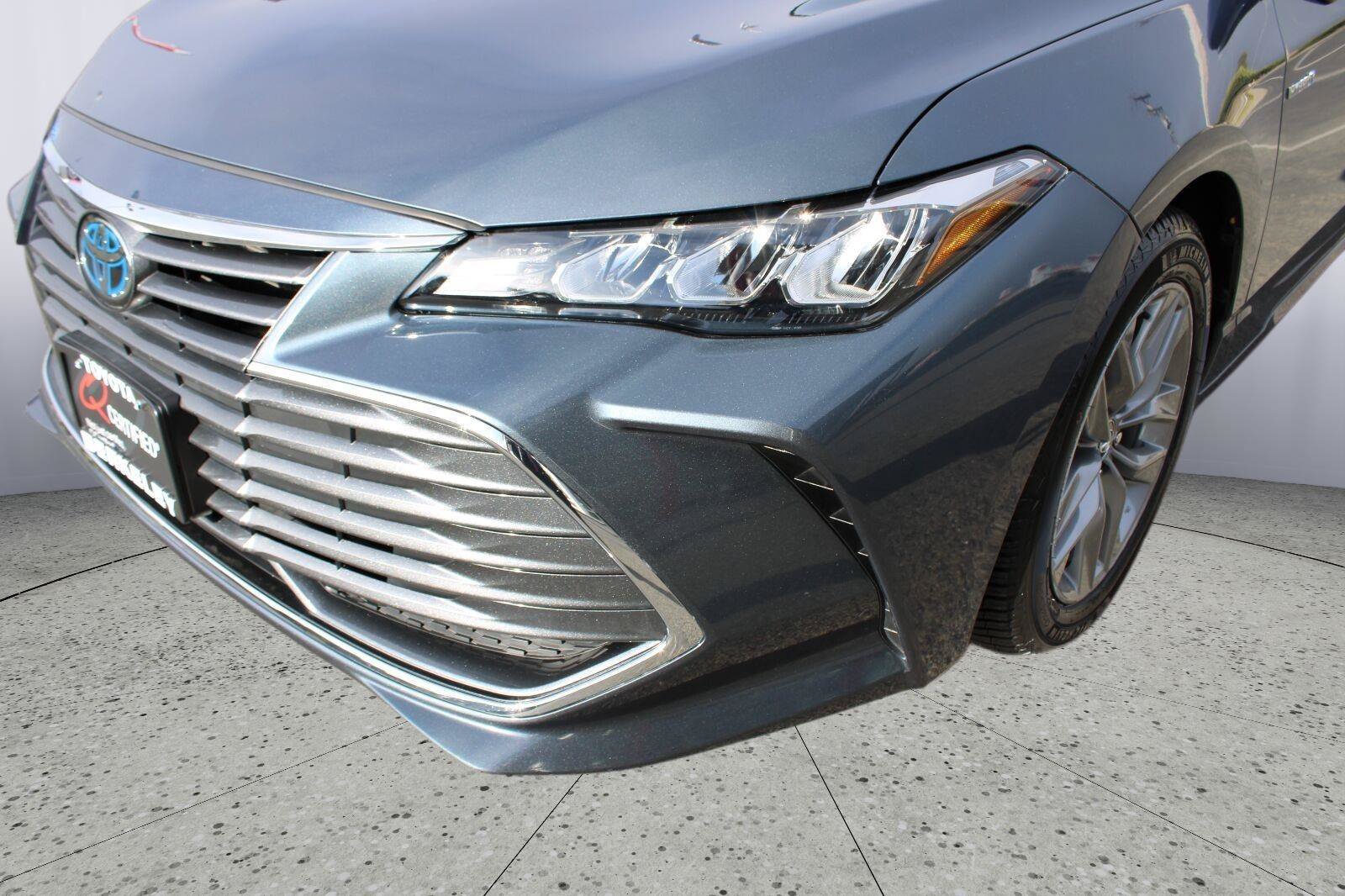 Used 2019 Toyota Avalon XLE FWD image 10