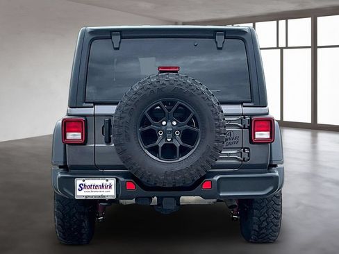 Used 2024 Jeep Wrangler Unlimited Sport AWD/4WD image 5