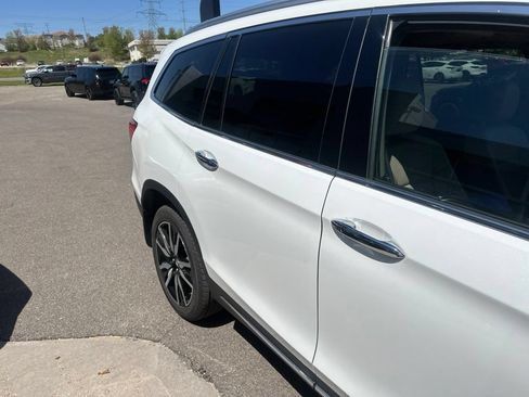 Used 2022 Honda Pilot Touring image 10