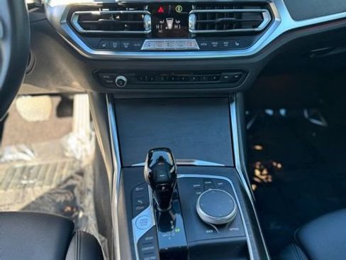 Used 2021 BMW 430i Convertible image 17