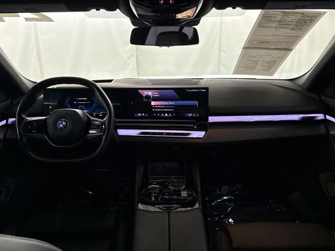 Used 2024 BMW i5 eDrive40i w/ M Sport Package RWD image 16