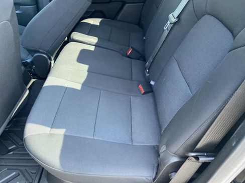 Used 2024 Chevrolet Colorado W/T image 20