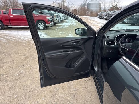 Used 2020 Chevrolet Equinox Premier image 8