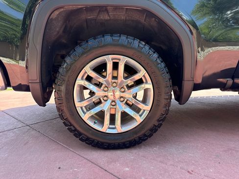 Used 2021 GMC Sierra 1500 SLT w/ SLT Premium Package AWD/4WD image 31