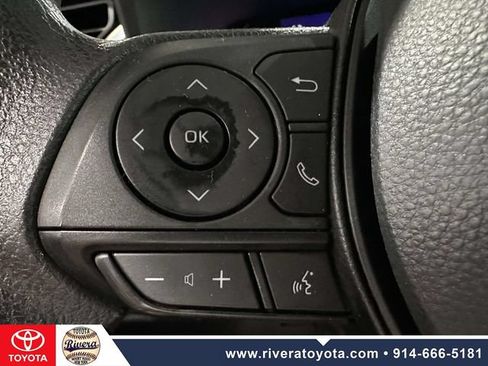Used 2023 Toyota RAV4 LE AWD/4WD image 29