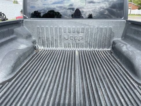 Used 2023 Jeep Gladiator Rubicon w/ Trailer Tow Package image 12