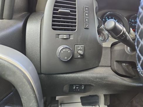 Used 2012 Chevrolet Silverado 2500 LT AWD/4WD image 21
