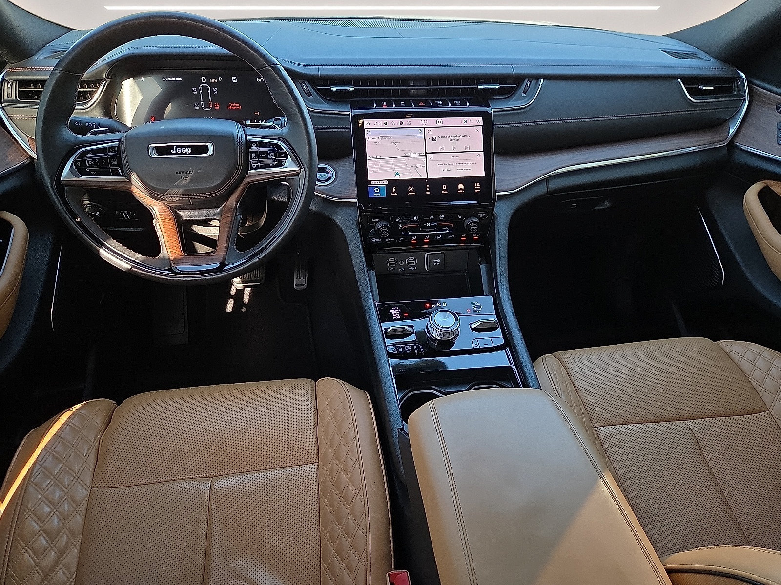 Used 2024 Jeep Grand Cherokee L Summit w/ Advanced Protech Group IV AWD/4WD image 12