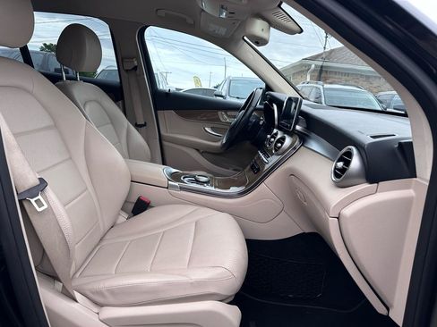 Used 2018 Mercedes-Benz GLC 300 image 23