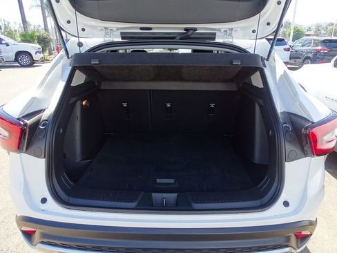 Certified 2024 Chevrolet Trax LT w/ Driver Confidence Package image 23