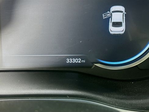 Used 2025 Genesis G70 2.5T RWD image 19