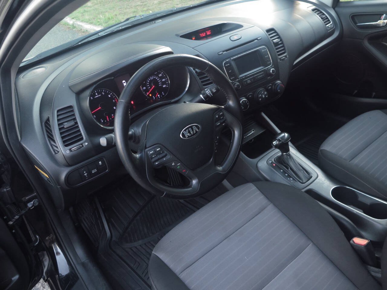 Used 2014 Kia Forte EX FWD image 7