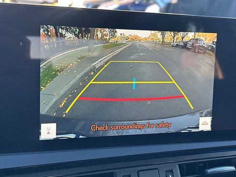 Certified 2025 Lexus ES 300h w/ Premium Package image 24