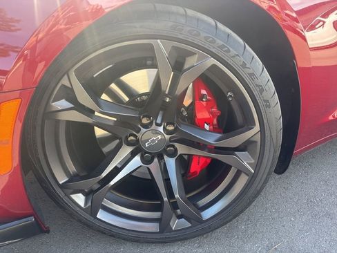Used 2023 Chevrolet Camaro SS RWD image 2