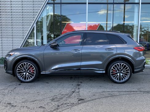 New 2026 Audi SQ5 Premium Plus AWD/4WD image 2
