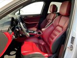 Certified 2025 Porsche Macan image 5
