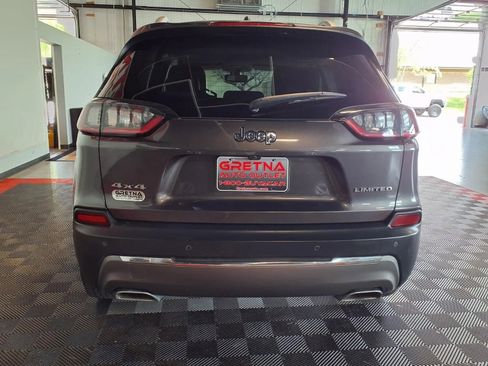 Used 2019 Jeep Cherokee Limited AWD/4WD image 5